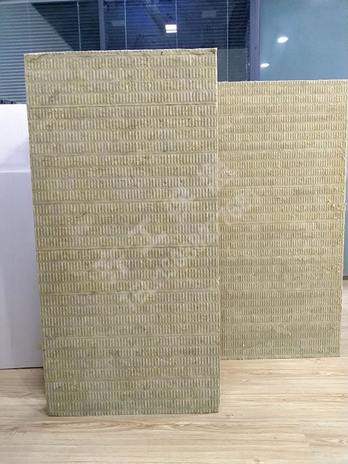 巖棉板施工過程會(huì)出現(xiàn)哪些問題呢？